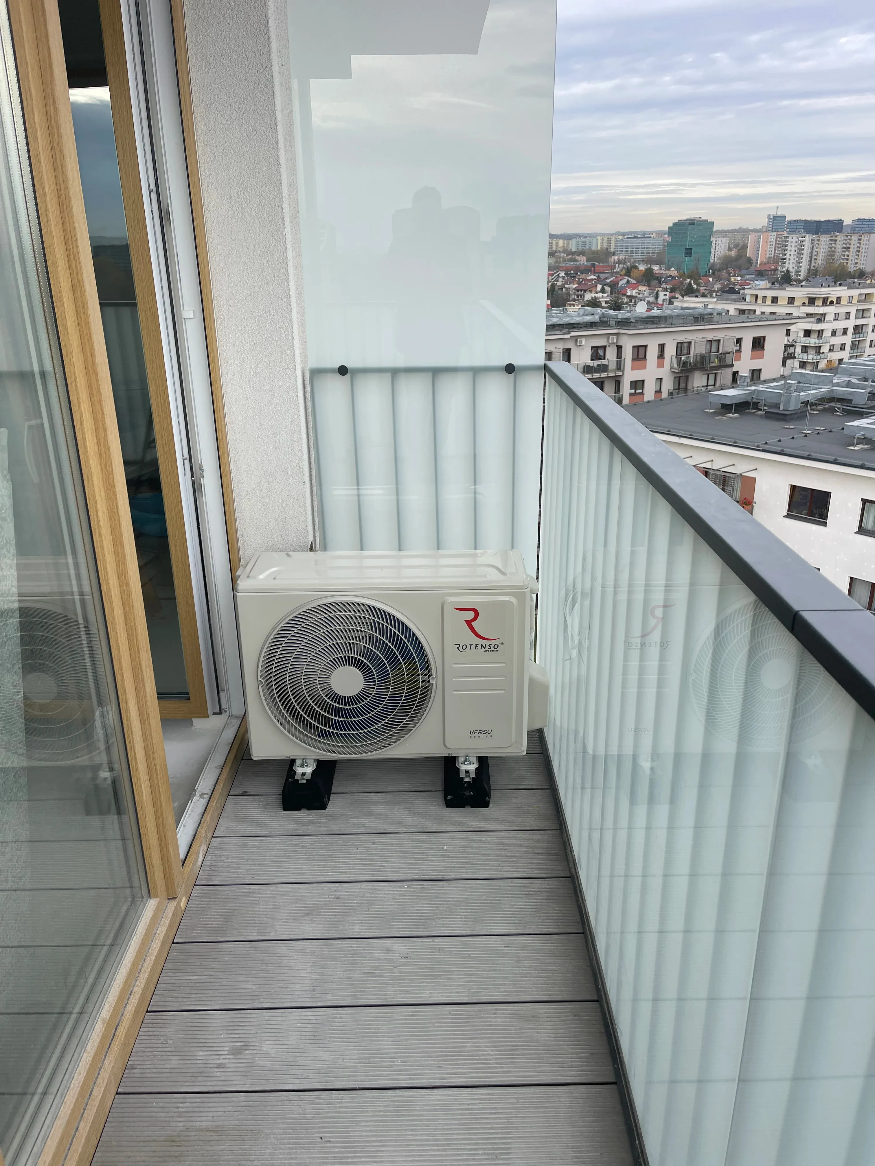 Montaż zewnętrznej jednostki klimatyzacji Rotenso - niezawodne urządzenie zapewniające efektywną pracę systemu